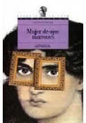 Mujer de ojos marrones